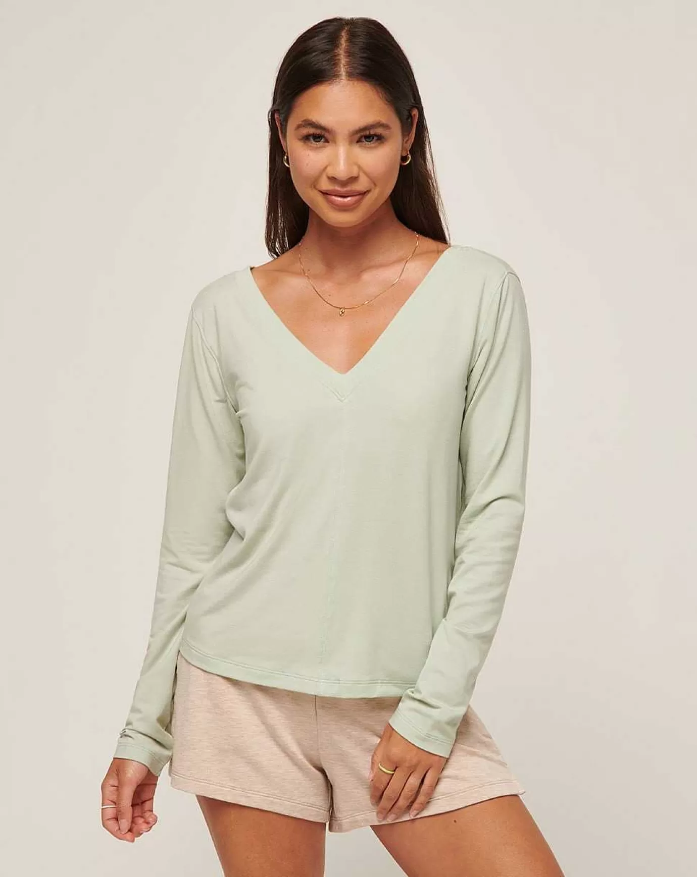 Discount Travis Mathew Bay Waves Vneck Top Desert Sage