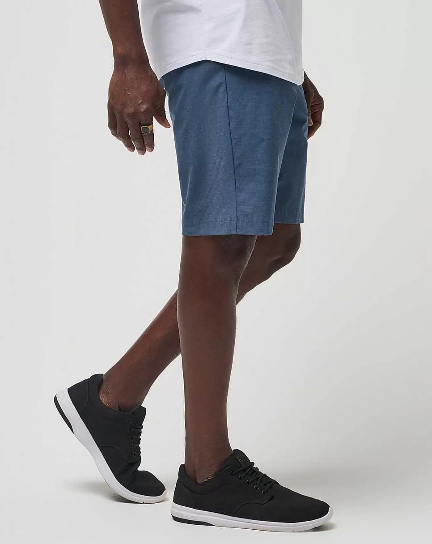 Cheap Travis Mathew Beck Short 9.5In Blue Nights