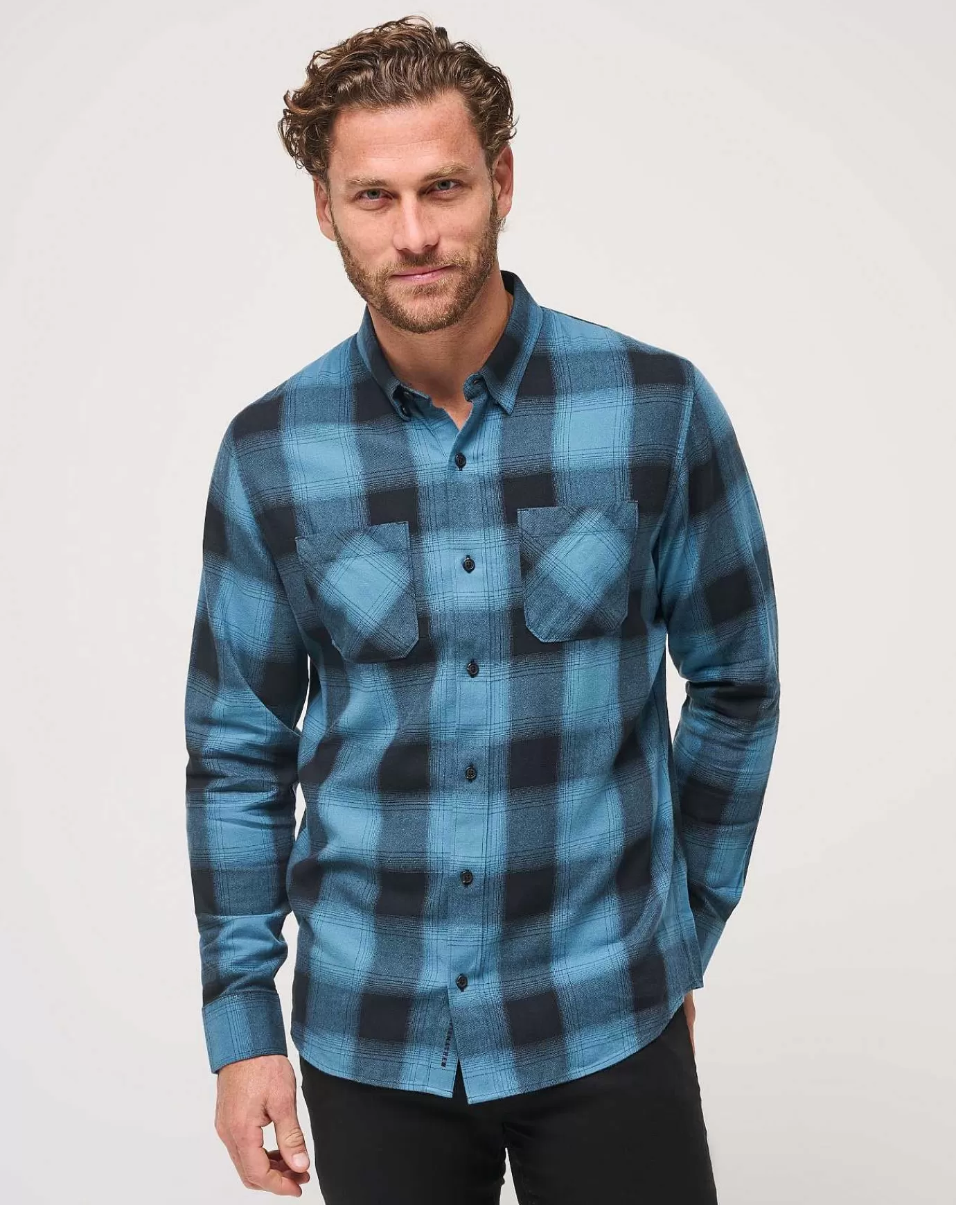 Outlet Travis Mathew Cloud Flannel Plaid Button-Up Black/Stellar Blue