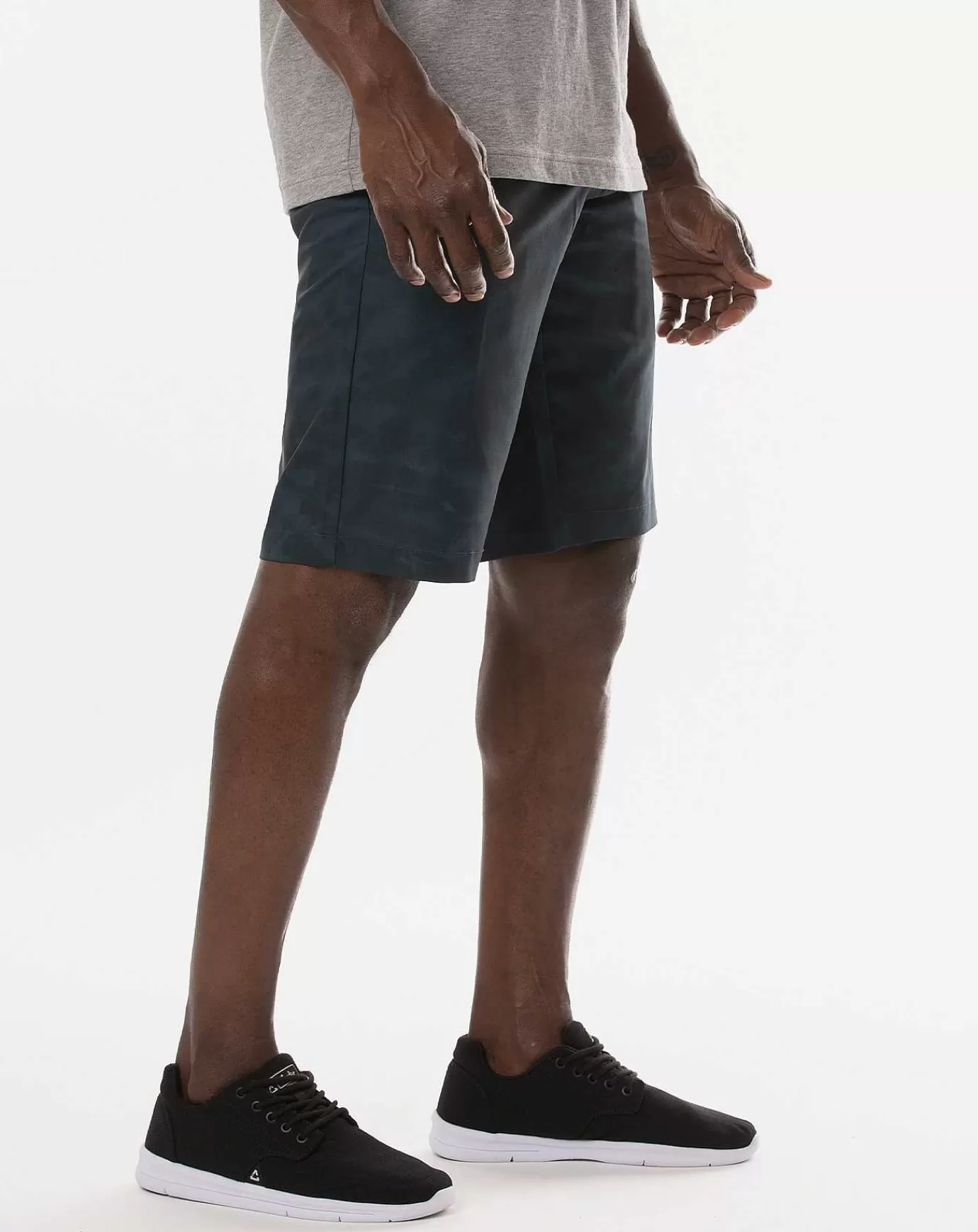 Fashion Travis Mathew Dock Head Short 9In Insignia