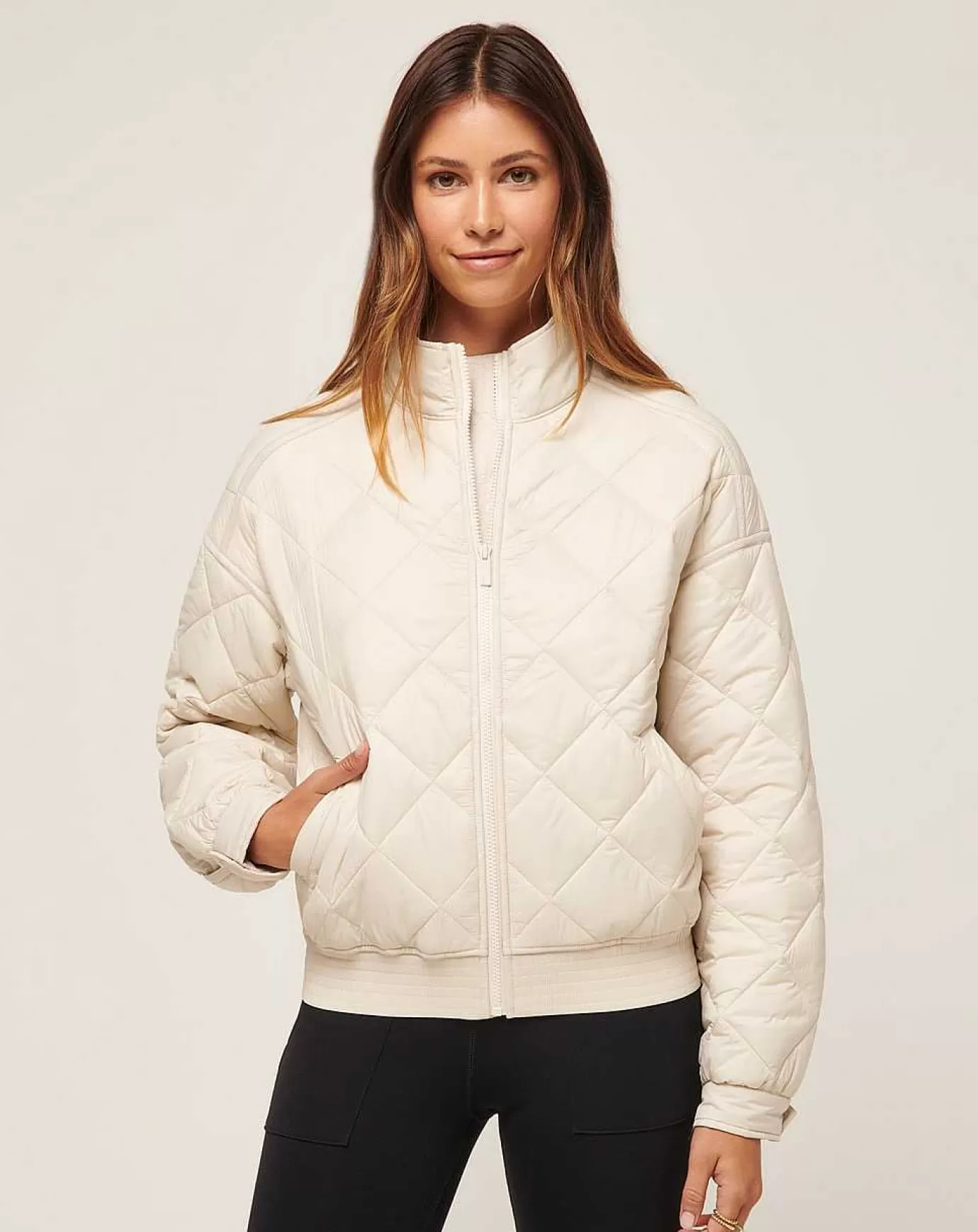 Fashion Travis Mathew Lights At Night Quilted Jacket Pumice Stone