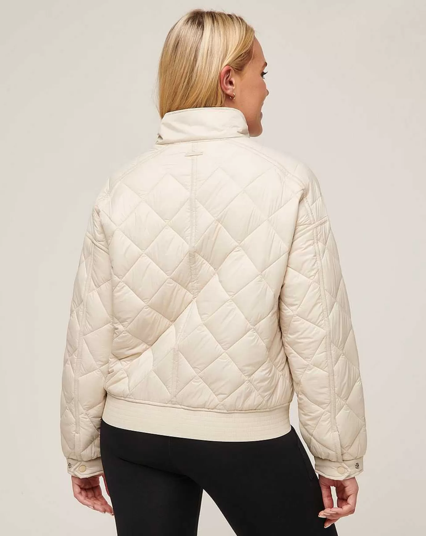 Fashion Travis Mathew Lights At Night Quilted Jacket Pumice Stone