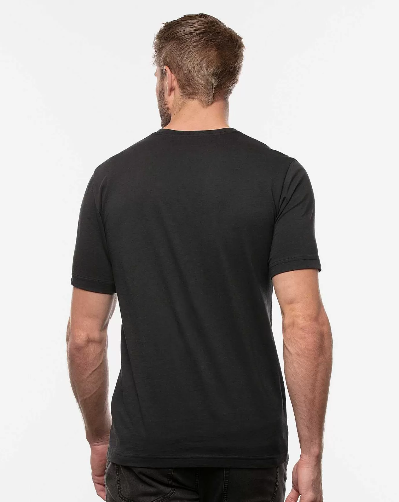 Outlet Travis Mathew Race You Tee Black